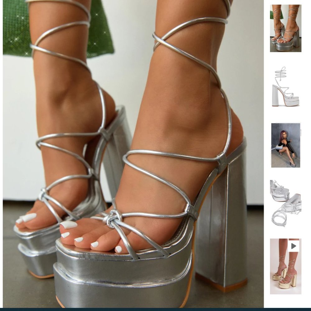 MissLola Platform Heel (Silver)